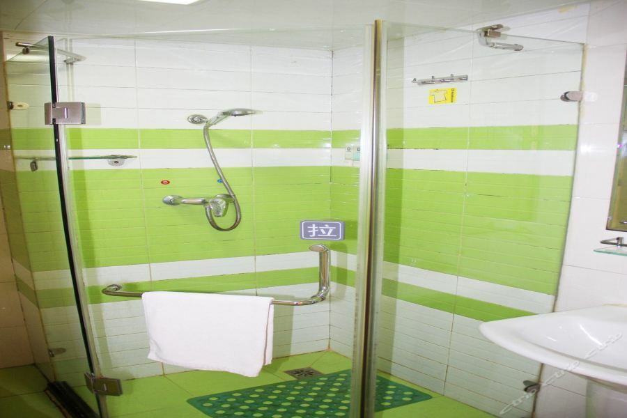 7Days Inn Wuhan Zongguan Экстерьер фото